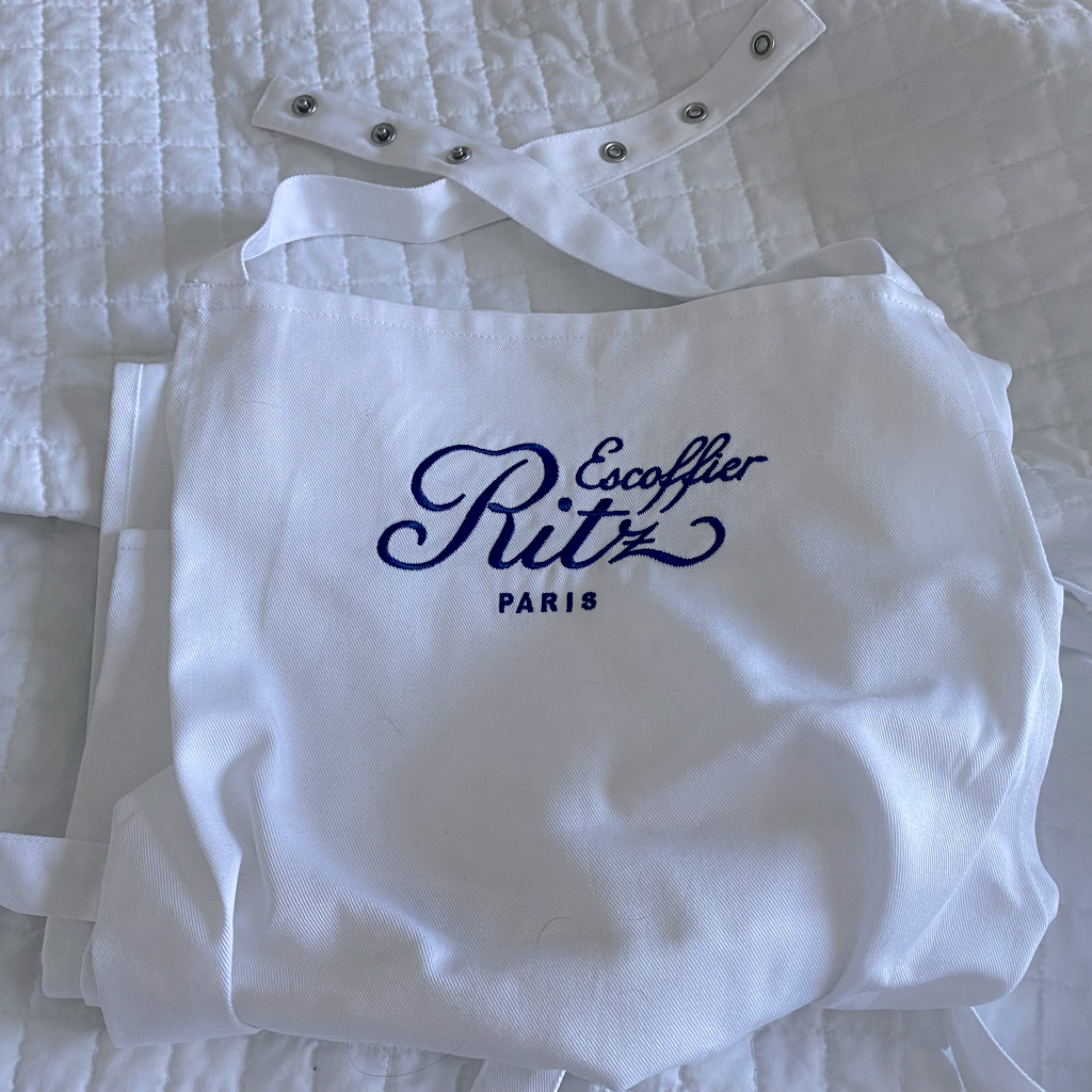 Ritz Carlton Paris Apron New